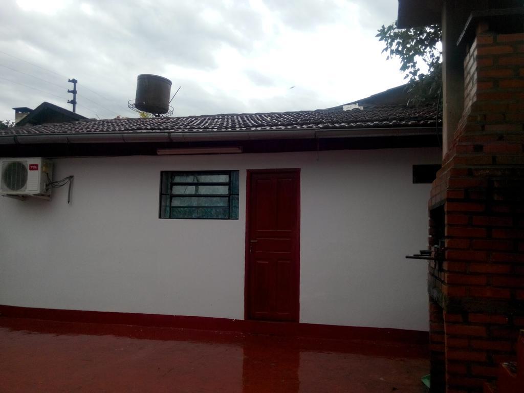 بويرتو إجوازو Iguazu Rey Hostel المظهر الخارجي الصورة