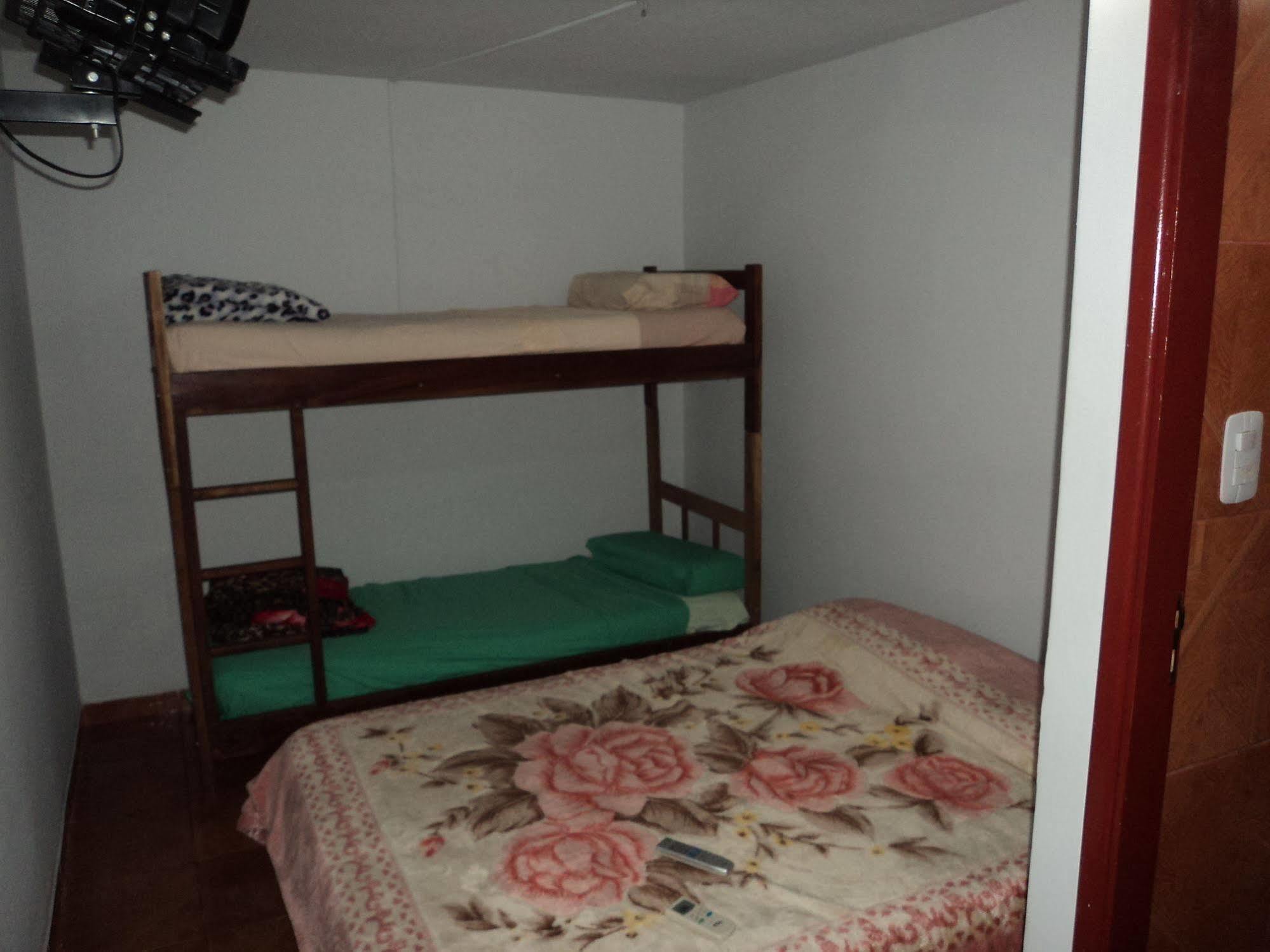 بويرتو إجوازو Iguazu Rey Hostel المظهر الخارجي الصورة